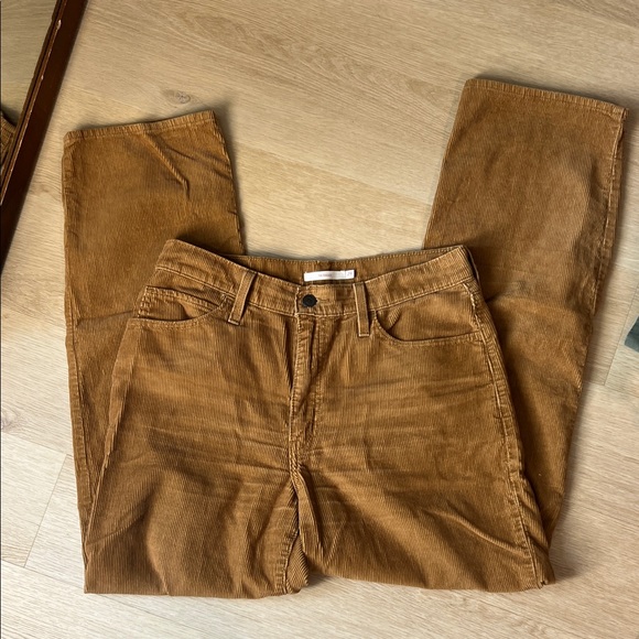 Levi's Women’s Brown Corduroy Pants 94 Baggy - Picture 3 of 3